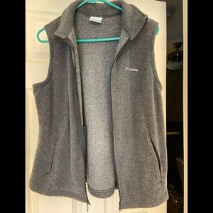 Columbia fleece vest